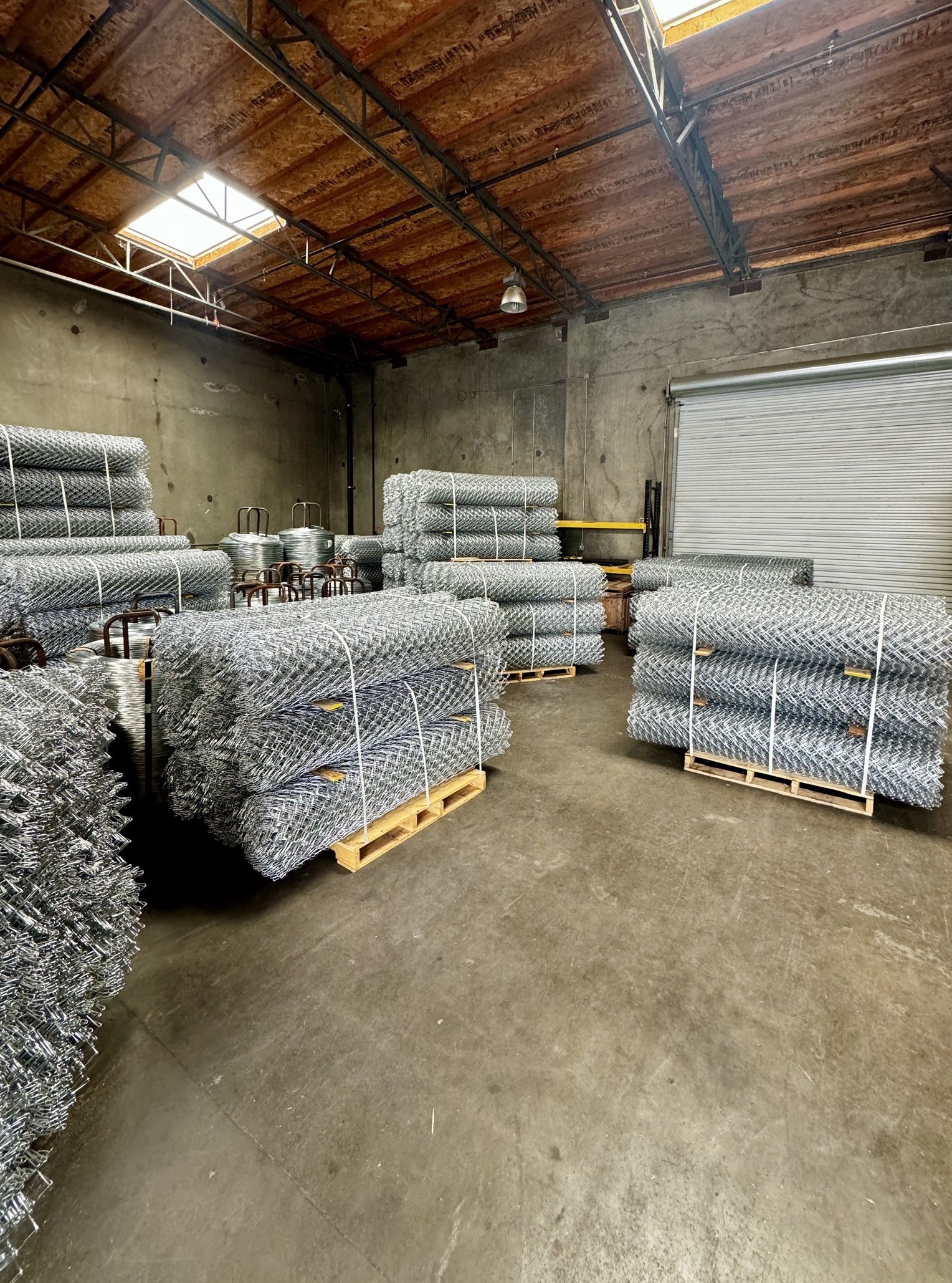 Chain Link Fence Roll 11.5GA 2” 1/4 Mesh size 6ft x 50ft New!