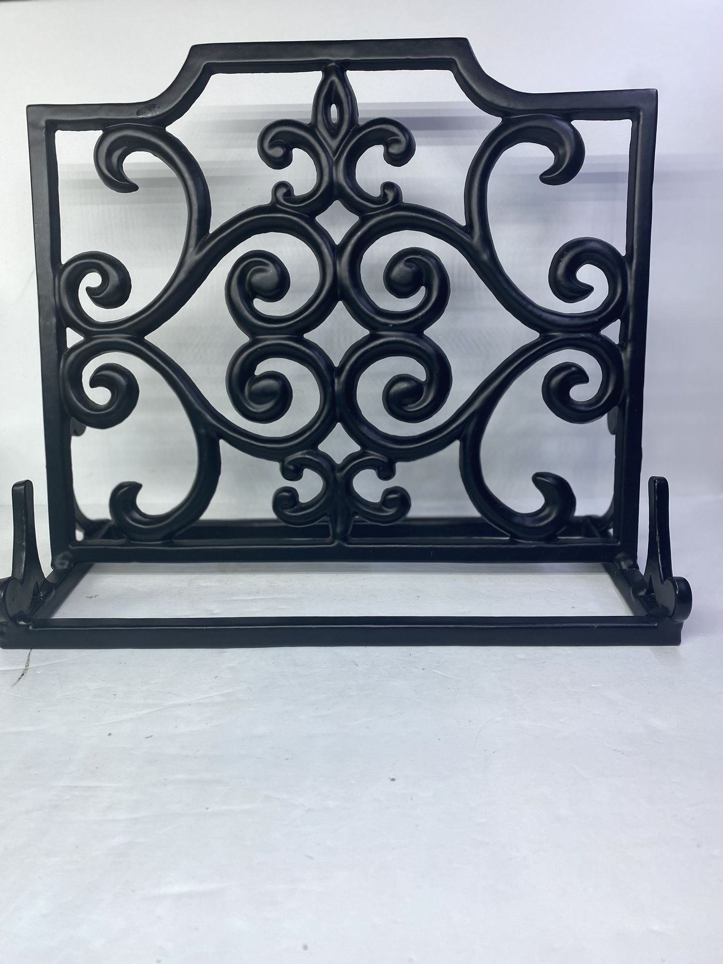 Vintage style Cast Iron Cookbook Holder Metal Stand Recipe Book Holder Bible Stand.