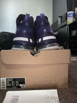 LEBRON XVIII
