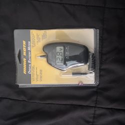 Digital battery meter