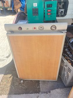 Small RV 3 Way Norcold Refrigerator for Sale !. working great . Cheap ! 😎 Runs On propane 12,v, electric