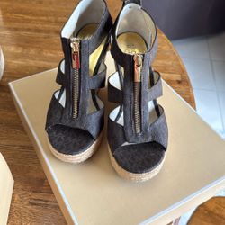 Michael Kors Shoes 6 1/2