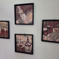 Set (4) of Framed Canvas Prints