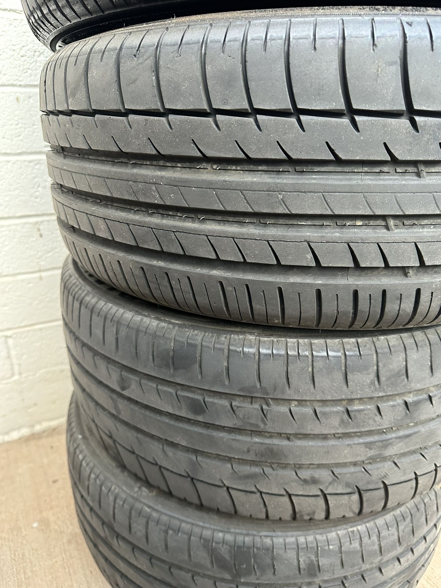 Triangle Tires 205/40R17