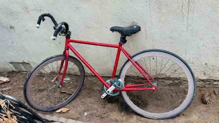 Fixie bicycle