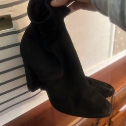 Heels Size 6.5   FREE