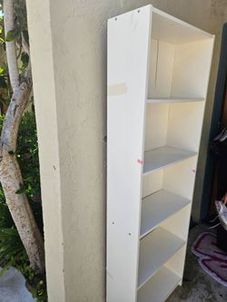 White 5-Tier Bookshelf / Storage Shelf