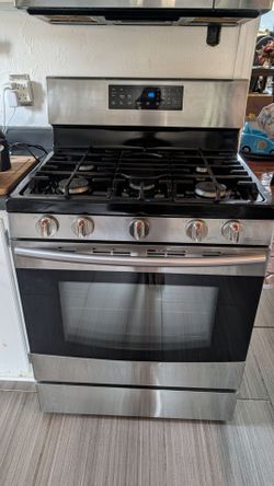 Samsung Gas Range (Oven/Stovetop)