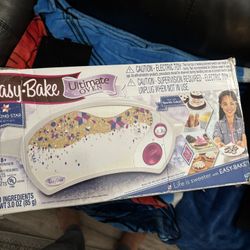 Easy Bake Oven 