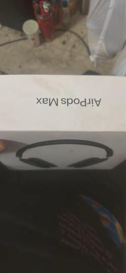 Brand new AirPod max2