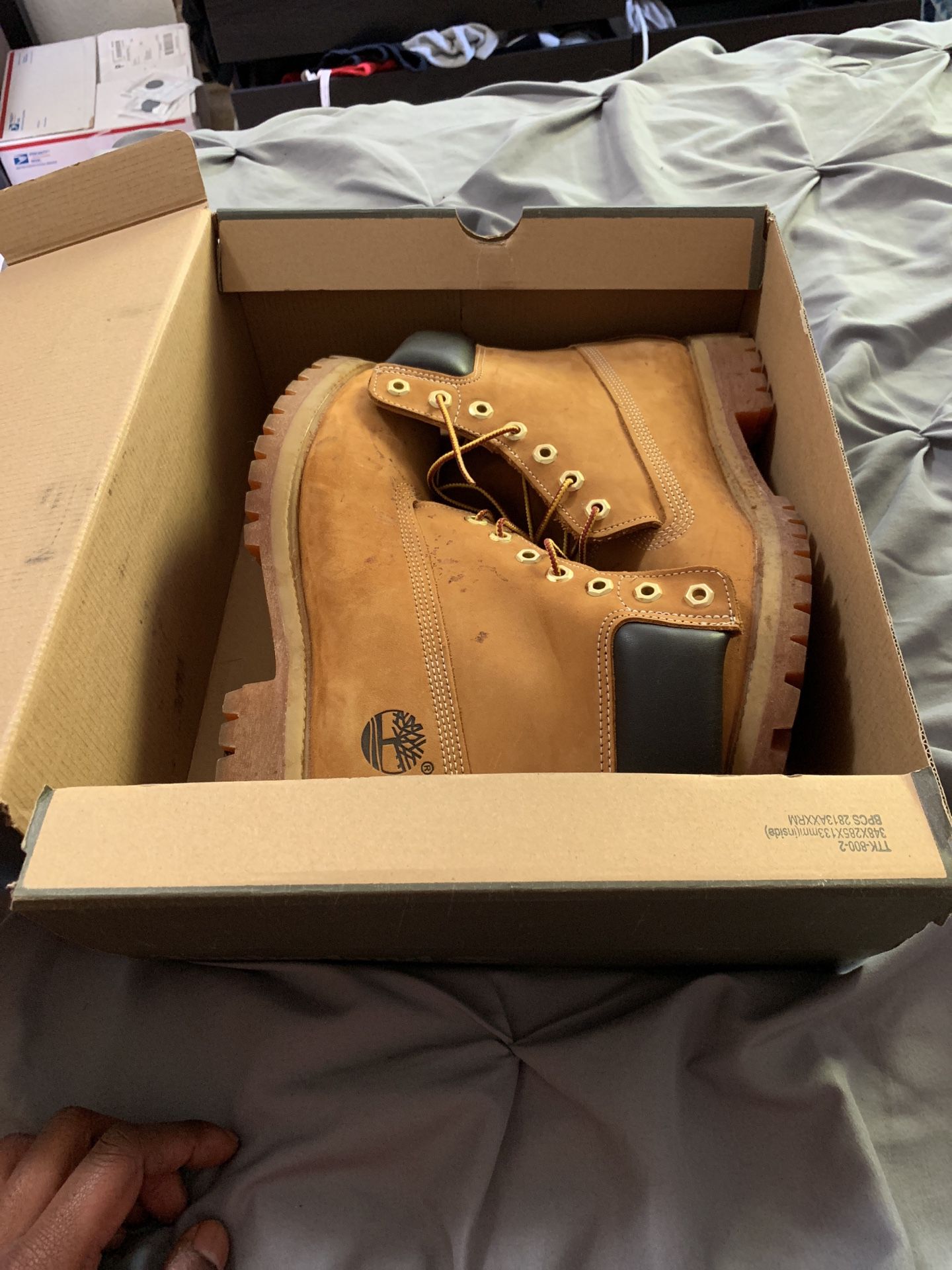 Timberlands with Box size 10 - 50$