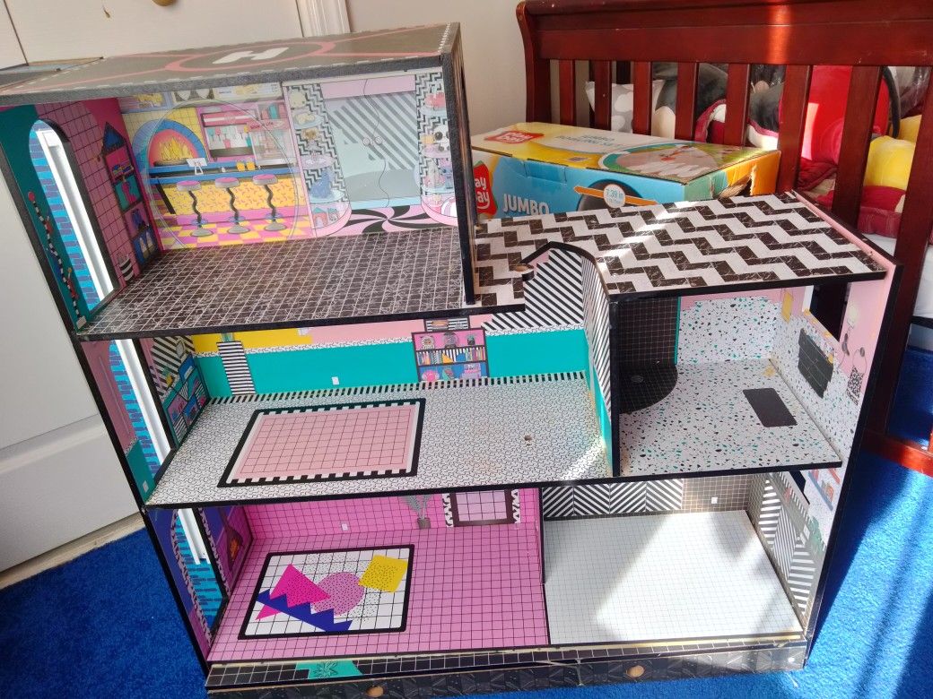 LOL Doll House