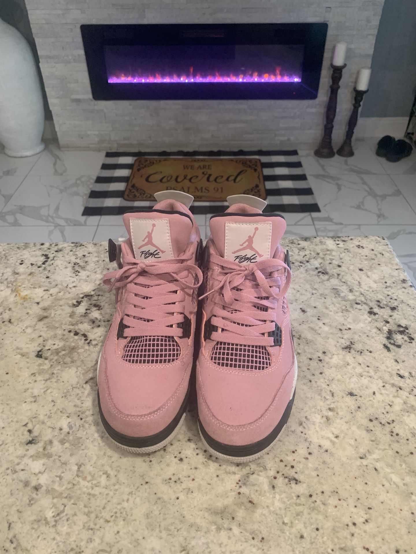 Jordan 4 Pink Orchid 