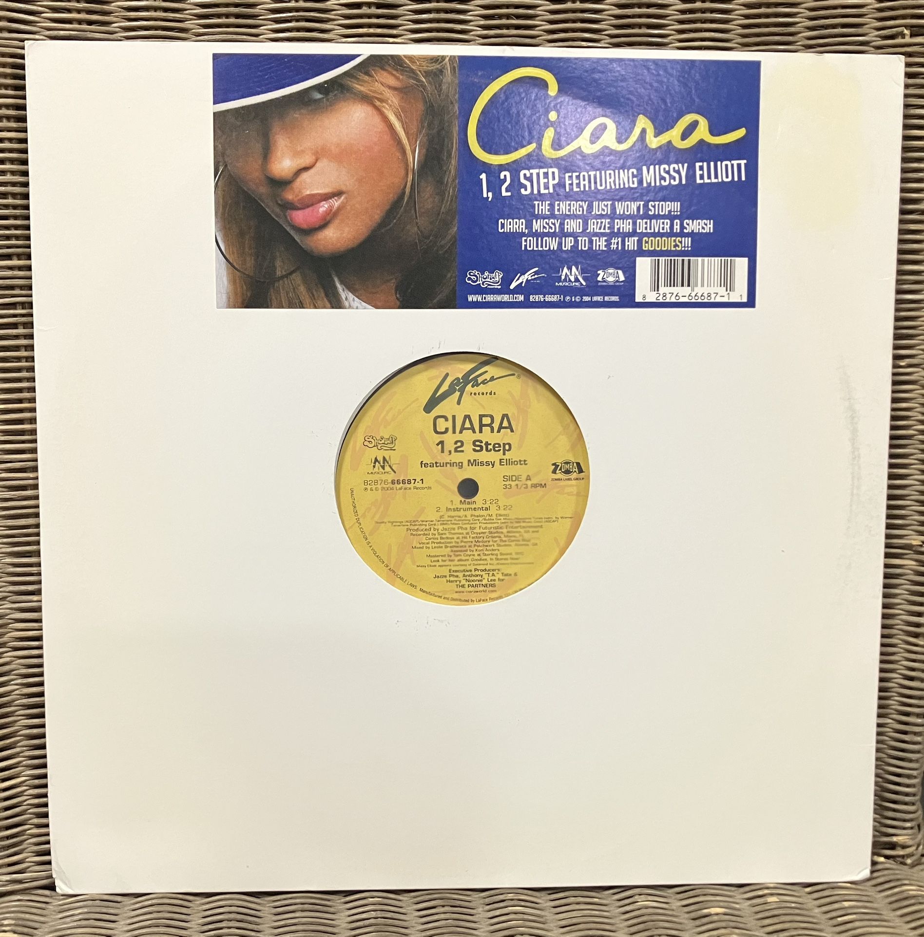 Ciara “1, 2 Step” 12” Single