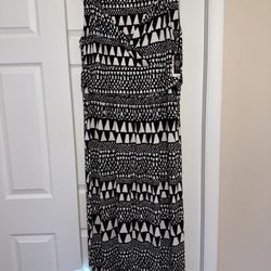 Brand New Vince Camuto Black & White Geometric Print Maxi Dress - Size 3X