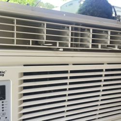 10.000 BTU Arctic king air conditioner 