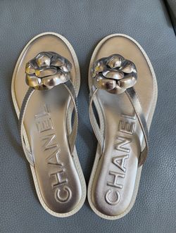 CHANEL Flip Flops