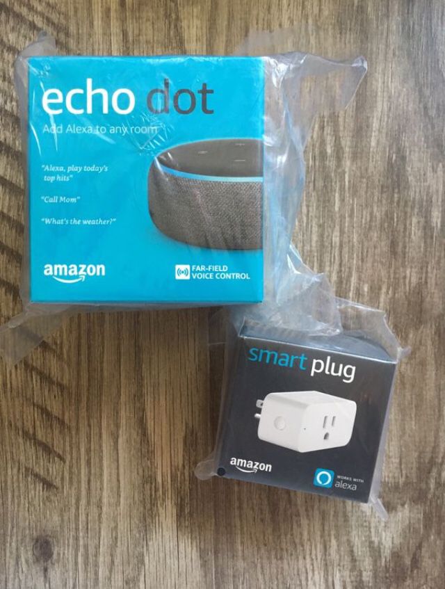 Echo dot 3rd gen with smartplug (new)