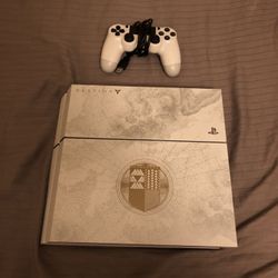 PS4 Destiny: The Taken King 500GB Console w/ white controller, original box, and Game