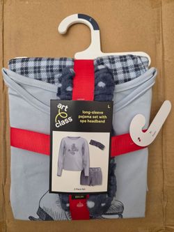 Girls size large new art class pajama set