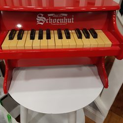 Schoenhut Piano (Good Condition)