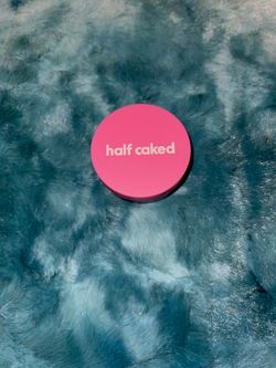 Half caked setting powder sample