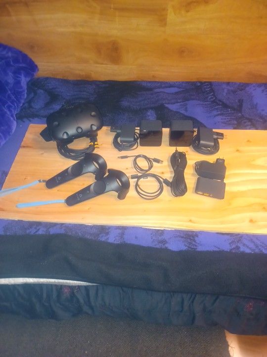 HTC VIVE