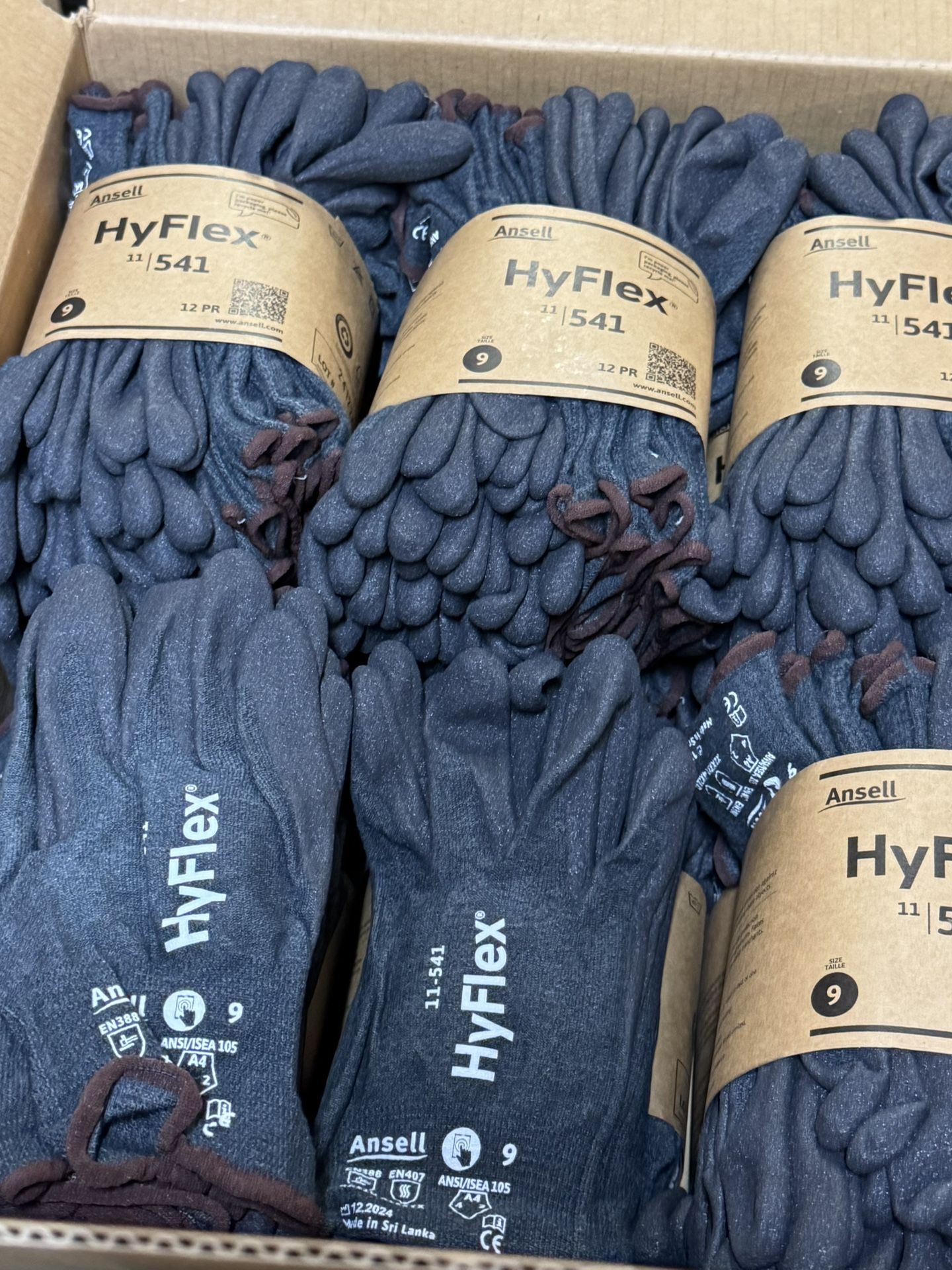 GLOVES / HYFLEX