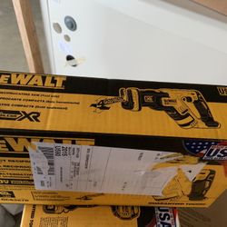 DeWALT 20V Brushless Compact Reciprocating Saw NEW