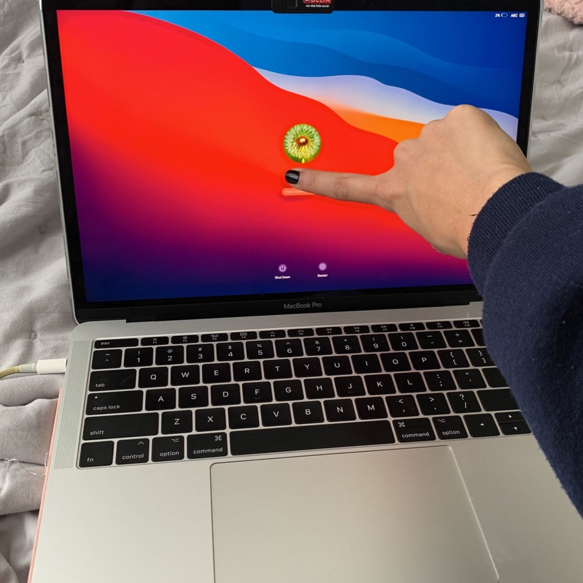 MAC BOOK PRO retina 2017