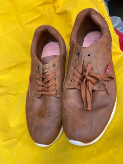 Levi's men's casual brown sneakers   Men’s 13