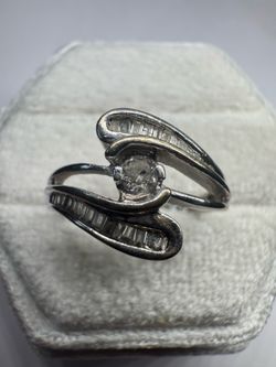Vintage 10K 417 White Gold Diamond Ring 0.40CT Round & Baguette Size 7