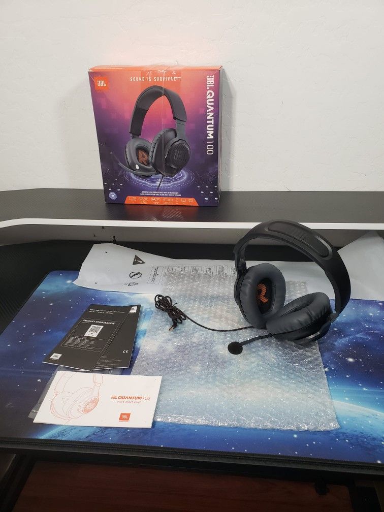 New JBL Quantum 100 - Wired Over-Ear Gaming Headphones - Black, Large