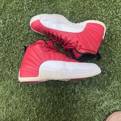 Jordan 12 Men Size 10.5 