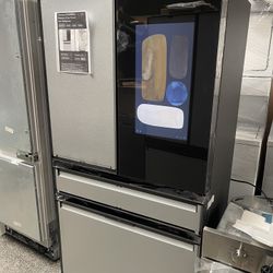 New Bespoke Family Hub 4 Door Fridge 