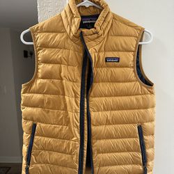 Patagonia Puffer Vest Youth Large $30