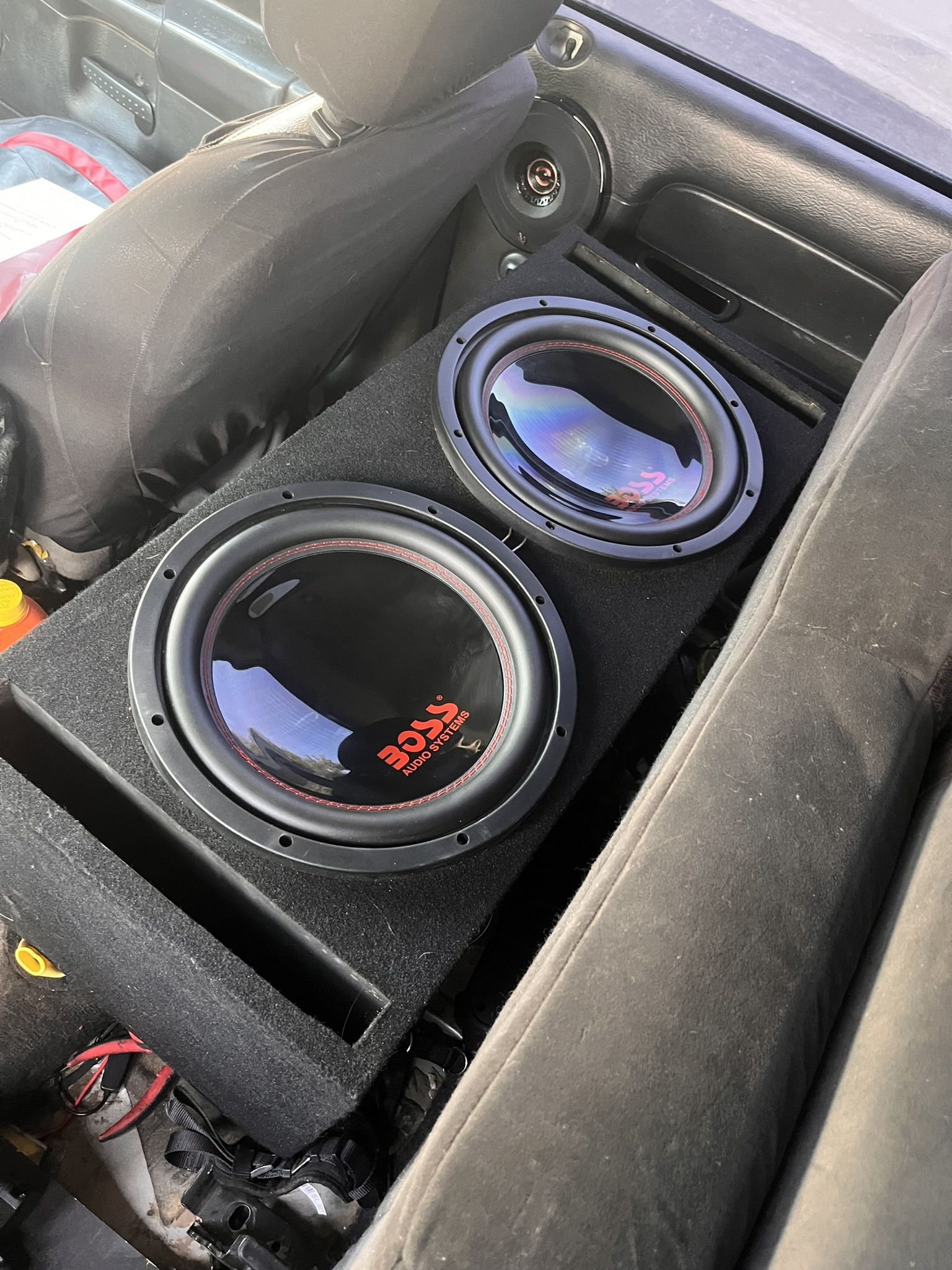 2 12” 2600 Watt Boss Subwoofers 