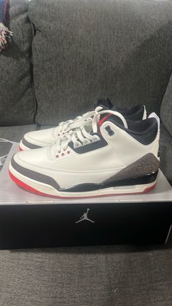 Air Jordan 3 Retro OG size 10.5 sail/black-university red Brand New never worn in box