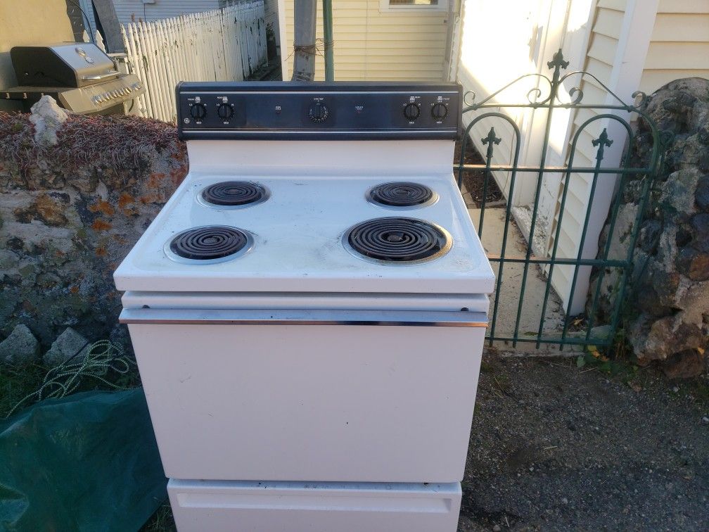 Free Electric Stov/oven