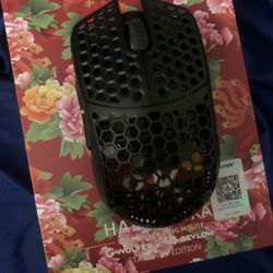 HTS ULTRA 8K WIRELESS GAMING MOUSE,PAW3950
