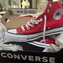 Converse Allstars Chuck Taylor Red 7 men 9 women
