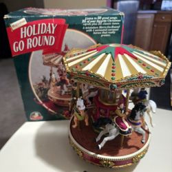 MR CHRISTMAS 🎄 HOLIDAY CAROUSEL 