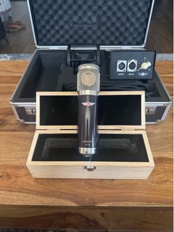 Vanguard V 13 Tube Condenser Microphone