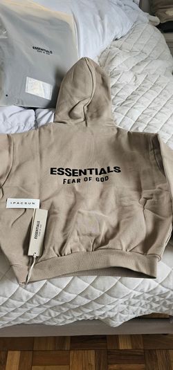 Esentials kids Hoodies 100% Authentic siez 4/5,,6/7,,and 8
