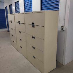 Storage  Cabinet / Filing Cabinet With Key
