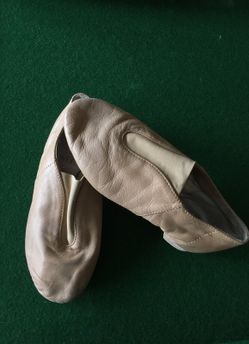 Bloch leather jazz shoes - youth 11.5