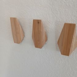 WOOD HANGERS