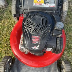 Lawn Mower Ruaning 185 Dlls 