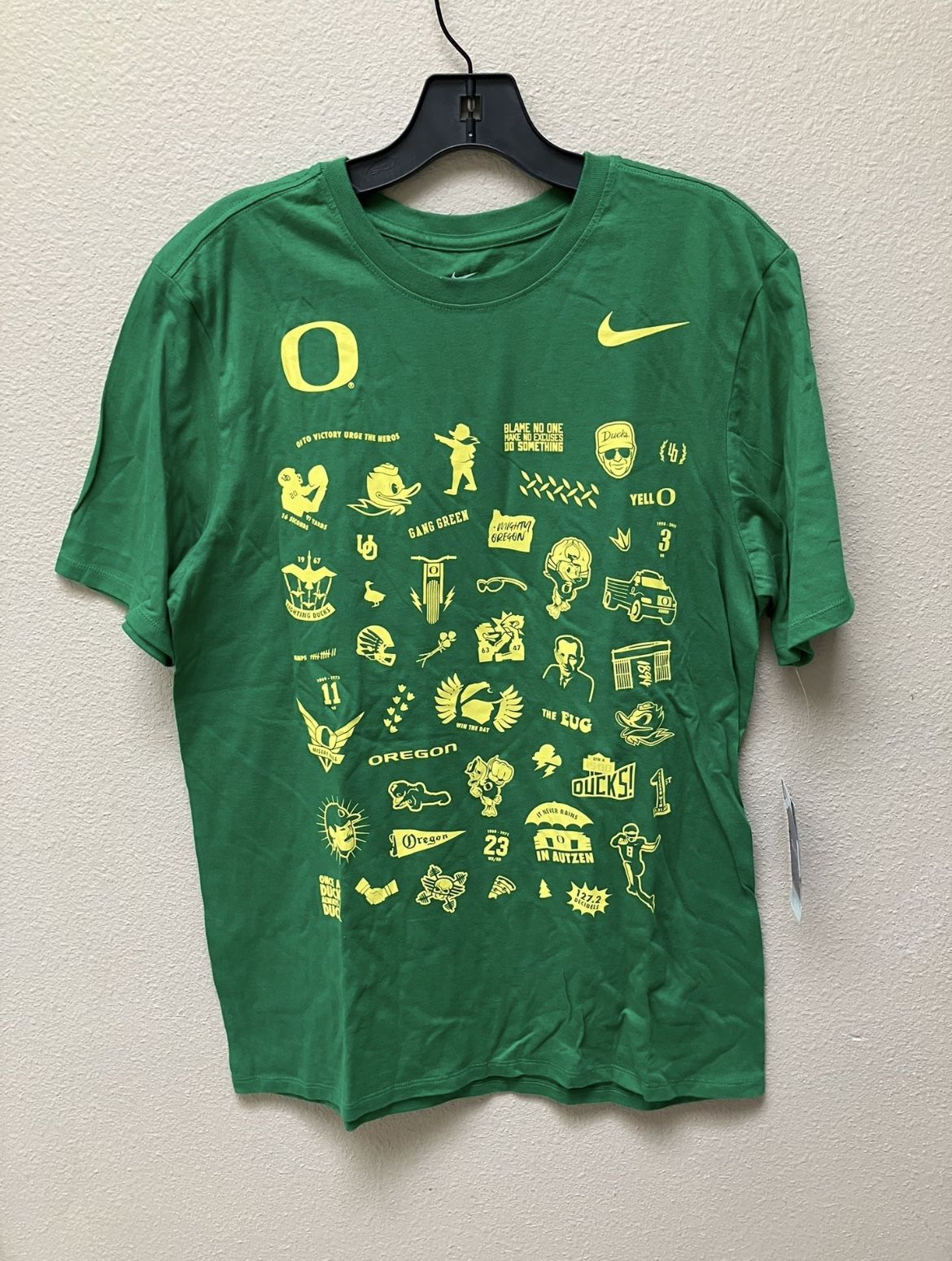 Oregon Ducks Nike Autzen Stadium 50th Anniversary Tee Shirt Men’s Size: Medium