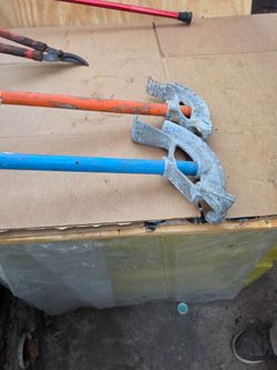 Pipe bender